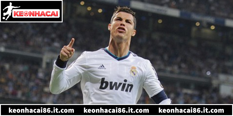 Top những huyền thoại vĩ đại nhất lịch sử bóng đá